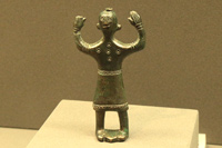 adorant, bronze, votivfigur, imst, gramais, pfafflar, parzinn-männchen, eisenzeit