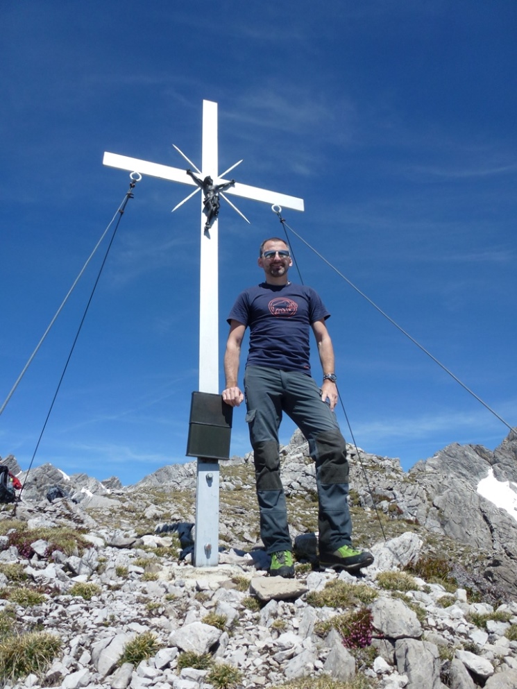 Hintere Jungfrauspitze 2390m