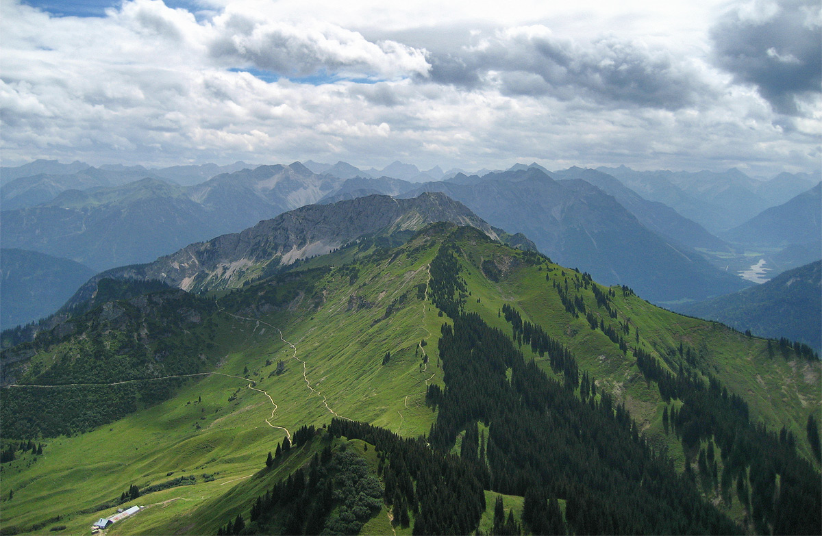 Lechaschauer Alpe und Hahnenkamm