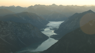 Morgennebel über dem Plansee