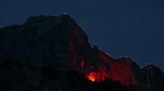 Herz-Jesu-Feuer an der Roten Flüh
