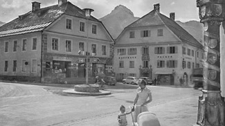 kornplatz falger-haus wehrmann-wappensäule nagelsäule