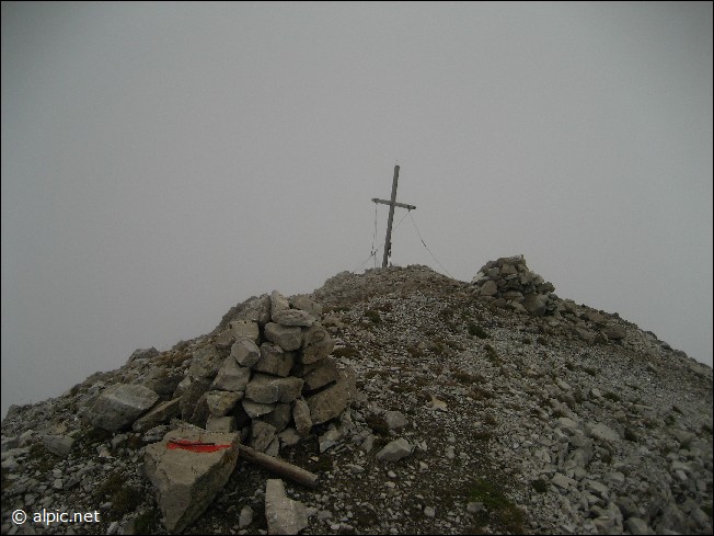 gipfelblick im nebel