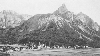 Ehrwald vor der Sonnenspitze